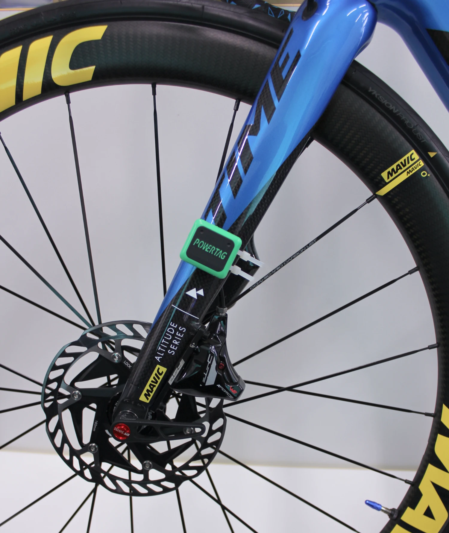 計測タグを自転車に装着